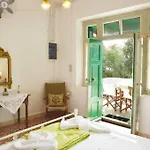 Daire Milos Kardapis Upper Floor *