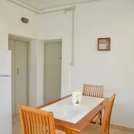 Daire Milos Kardapis Upper Floor Klima (Milos)