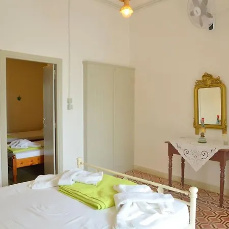 Milos Kardapis Upper Floor