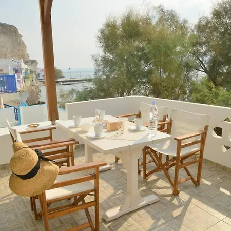 Milos Kardapis Upper Floor Klima (Milos)