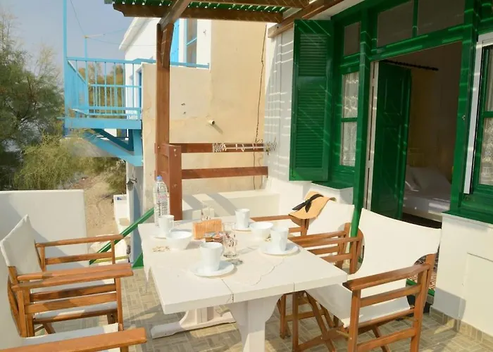 Milos Kardapis Upper Floor Appartement *