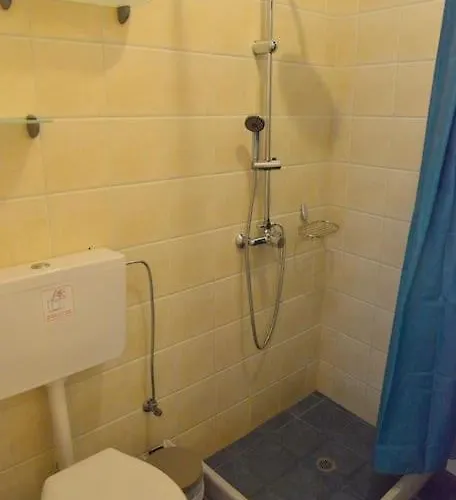 Milos Kardapis Upper Floor * Klima (Milos)