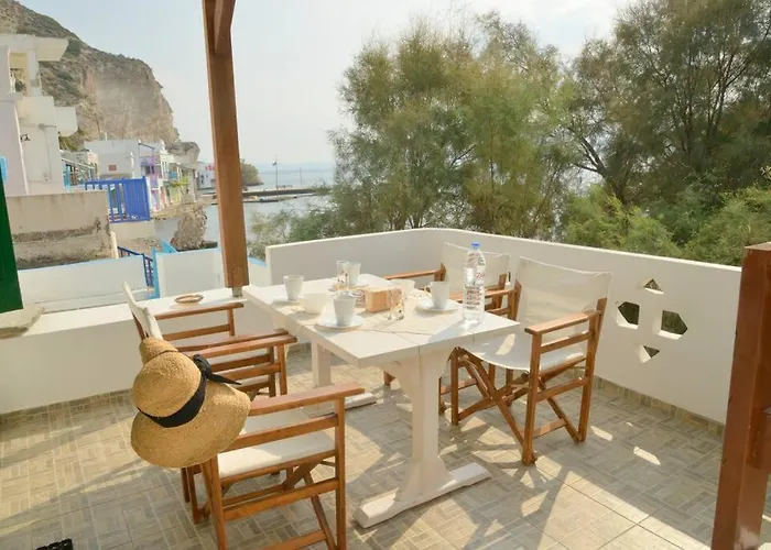 Milos Kardapis Upper Floor Klima (Milos)